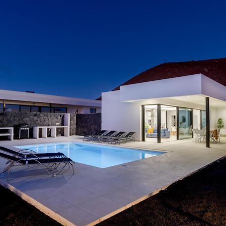 Villa Ainara Tias Bagian luar foto