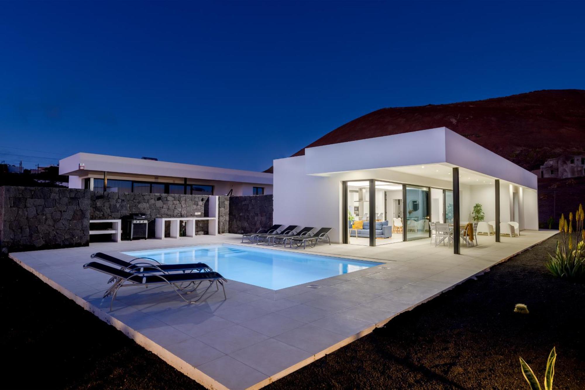 Villa Ainara Tias Bagian luar foto